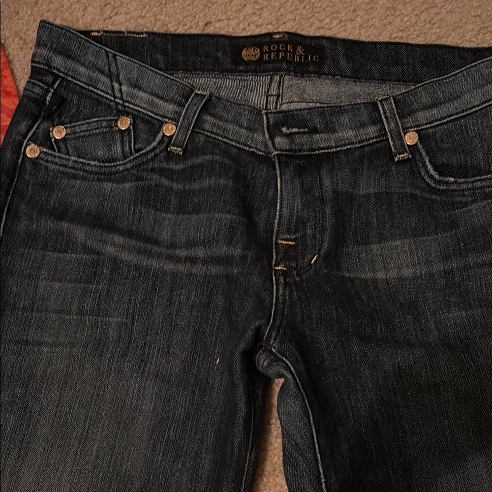 Rock & Republic Blue Straight Leg Jeans with Subtle Fading